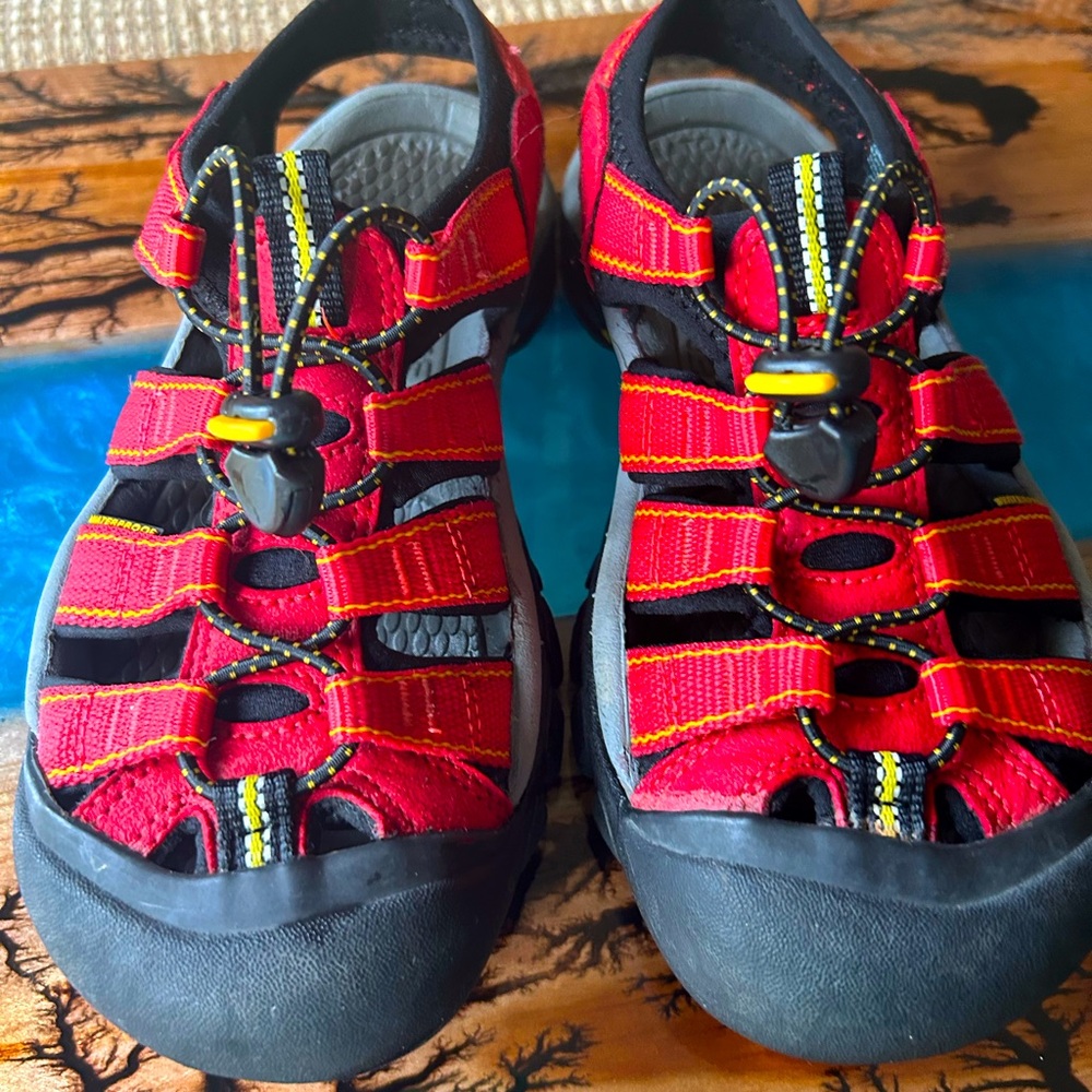 Keen Women's Newport H2 Sport Sandals US5.0 Waterproof